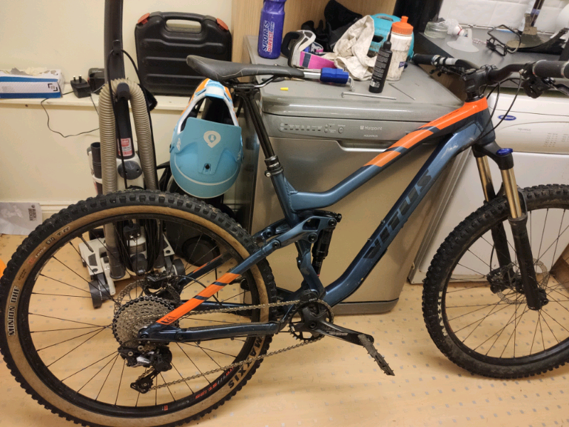 vitus full suspension mountain bike